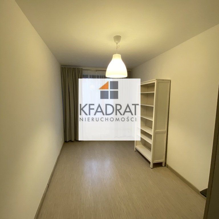 Apartament z garażem w pobliżu parku na Pogodnie - Zdjęcie 1