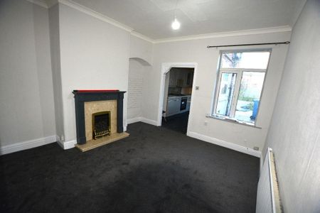 3 bedroom terraced house to rent - Photo 4