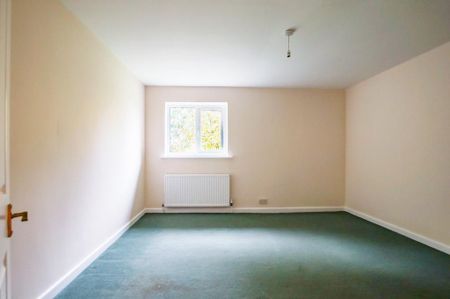 3 bedroom apartment to rent - Photo 4