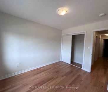 Townhouse For Lease | X8125742 - Photo 4