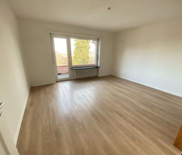 Schöne, renovierte 3-Zimmerwohnung auf dem Bruderholz mit Aussicht ... - Photo 2