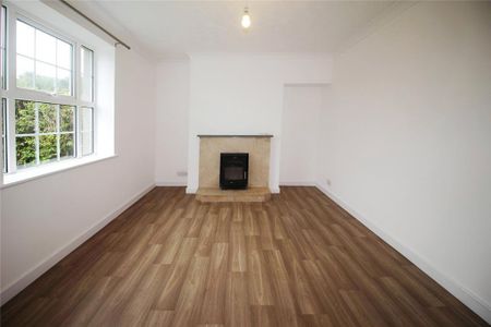 2 bedroom semi-detached house to rent - Photo 5