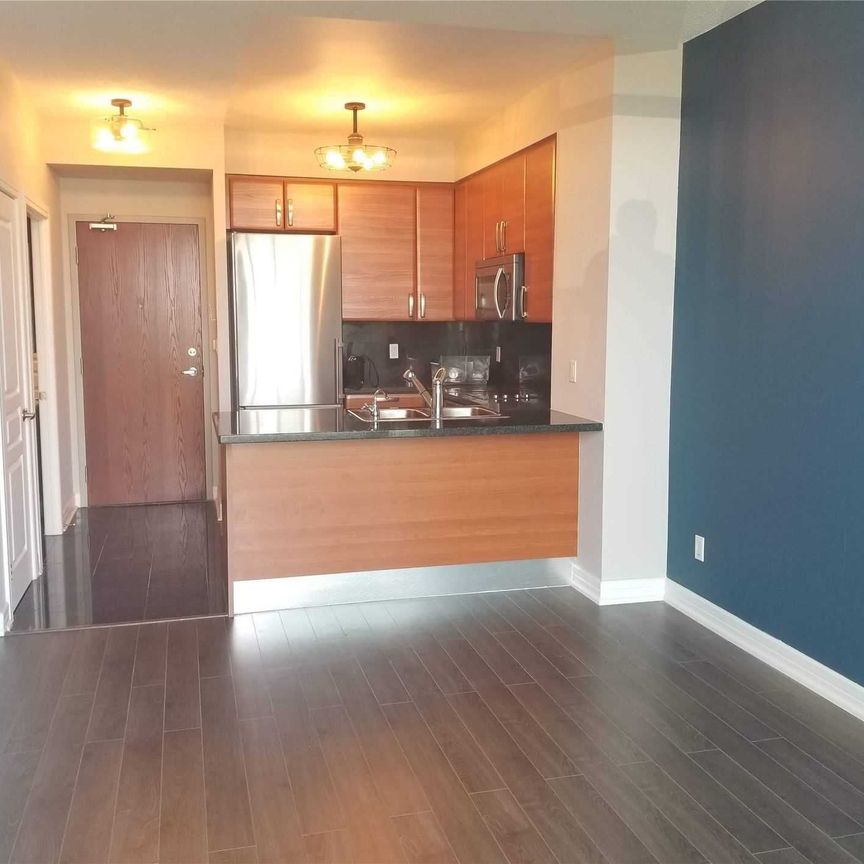 For Lease - 1 Avondale Avenue Unit# 906, Toronto, Ontario - Photo 1