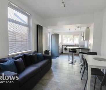 4 bedroom terraced house to rent - Photo 2