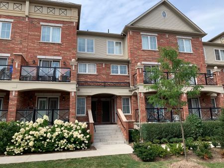 For Lease - 2500 Post Road Unit# 17, Oakville, Ontario - Photo 4