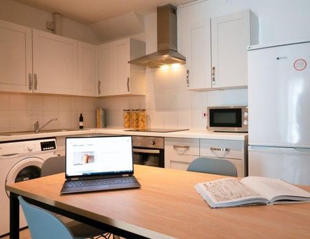 4 bedroom house share to rent - Photo 5