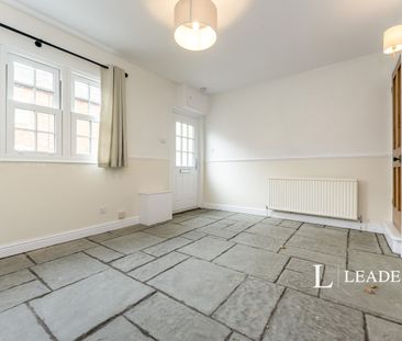 2 bedroom cottage to rent Mill Street, Newport Pagnell, MK16 8ER - Photo 1