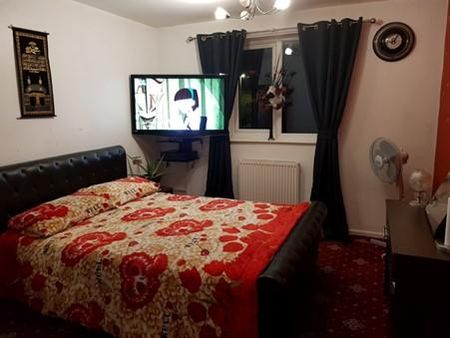 4 bedroom terraced house to rent - Photo 2