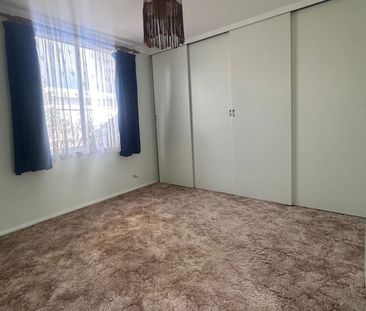 43 Henry Street, Pakenham - Photo 1