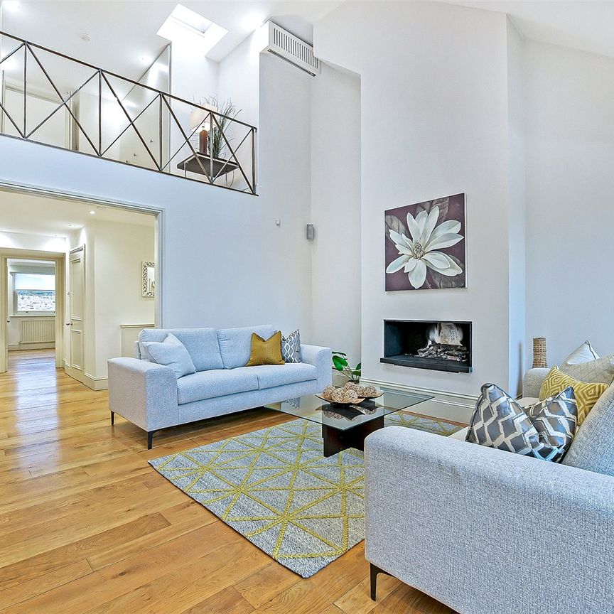 Stunning Duplex Apartment in Knightsbridge - Photo 1