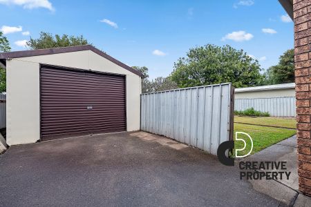 Characteristic Two Bedroom Home In New Lambton - Photo 5