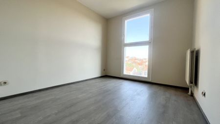 APPARTEMENT T3 MONTCHAT Lyon (69003) Le bien en vidéo - Photo 4