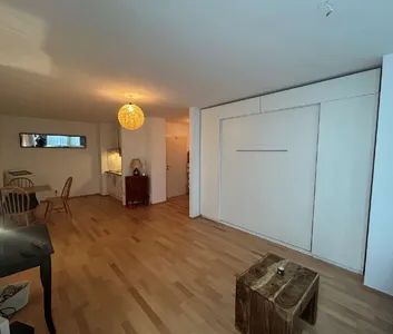 Helle Einraumwohnung mit Gartein Ruhelage - nächst Mariahilfer Straße! - Foto 1