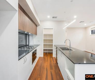 “Brand New Luxury Double Storey Home – 106A Fieldhouse Circuit, Cam... - Photo 6
