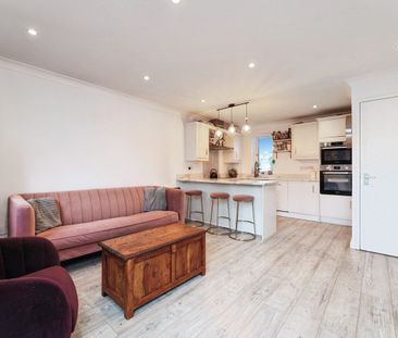 Makepeace Road, London, E11 - Photo 3