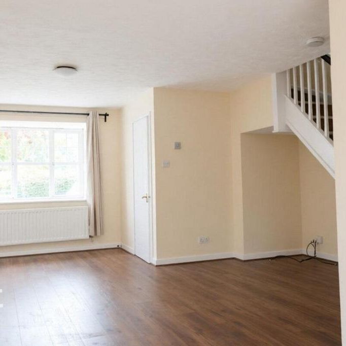 3 bedroom end of terrace house to rent - Photo 1