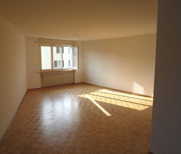 Gemütliche Wohnung an sonniger Lage! - Photo 2