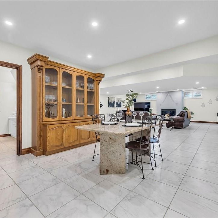 For Lease - 117 Christopher Drive, Hamilton, Ontario - Photo 1