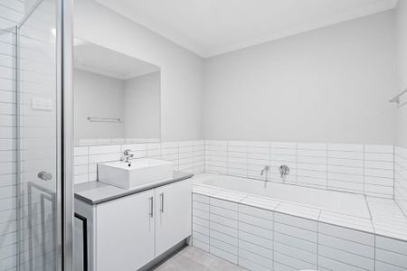 Modern Townhouse Living with Parkland Views - Photo 5