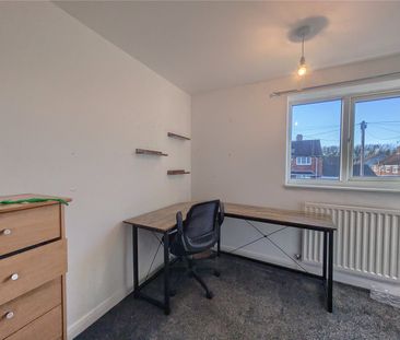 3 bed terraced house to rent in Fairfield Avenue, Ormesby, TS7 - Photo 4