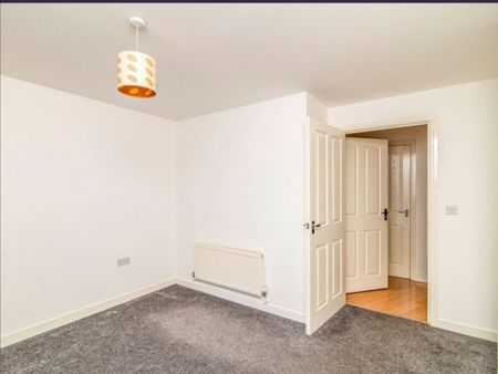1 Bed Flat, Wallington, SM6 - Photo 5