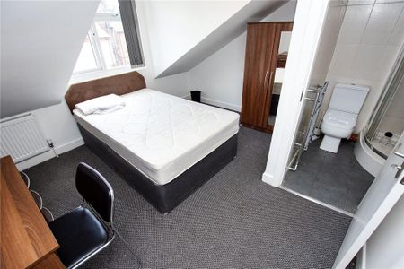 6 bedroom house to rent - Photo 2