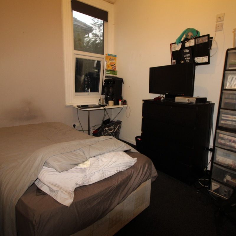 7 Bed - 79b Cardigan Road, Hyde Park, Leeds - LS6 1EB - Student - Photo 1