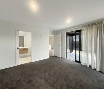 Lovely modern home in Wooing Tree - Photo 2