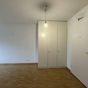 Grand studio proche du centre ! - Photo 2