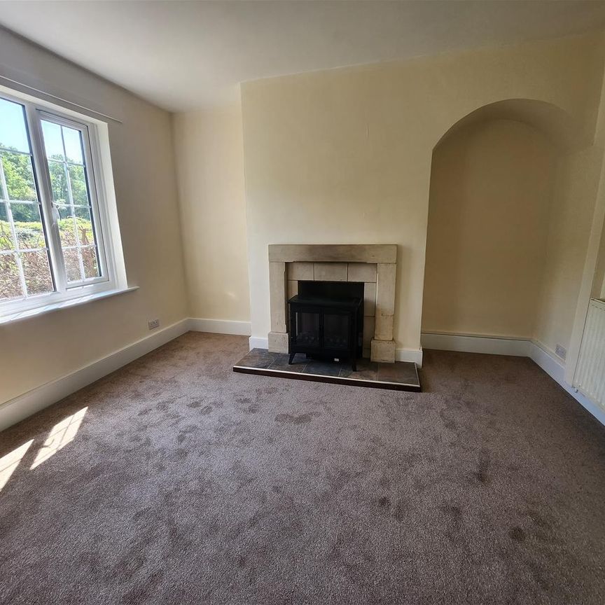 Poulton Court Cottages, Awre, Newnham - Photo 1