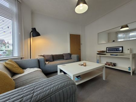 Summerfield Avenue, Heath - Photo 2