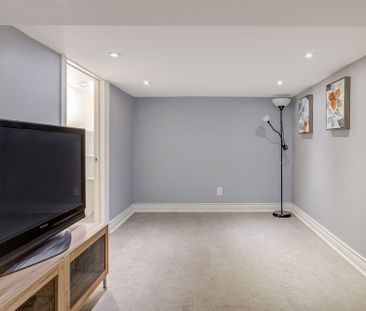 For Lease - 7 Edmund Avenue Unit# Lower, Toronto, Ontario - Photo 4