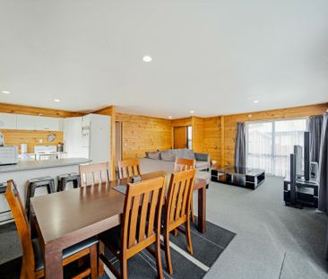 Spacious on Cargill - Photo 4