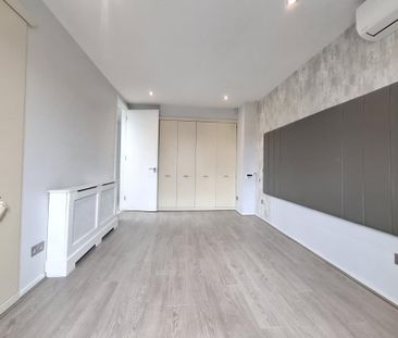 4 bedroom semi-detached house to rent - Photo 4