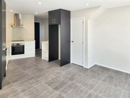 Two Bedrooms and a Study - Photo 3