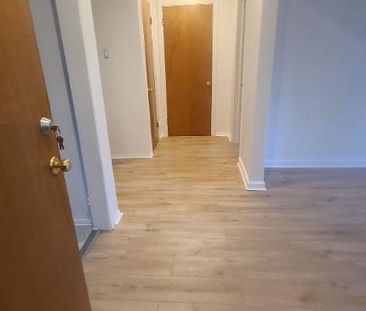 4 1/2 Rénové - Saint-Michel - Photo 3