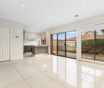 1/12a Argyle Street, Frankston, Vic 3199 - Photo 4