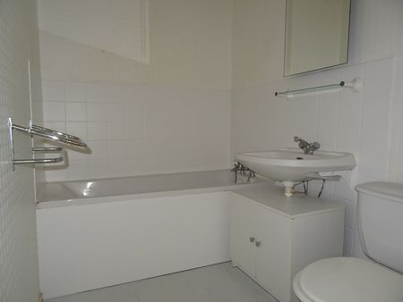 Location Appartement 2 Pièces 47 m² - Photo 5