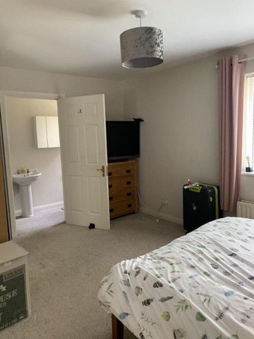 Apt 1 Ashton Manor, 132 Finaghy Road South, Belfast, BT10 0DG - Photo 2
