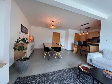 Appartement te huur - Foto 2