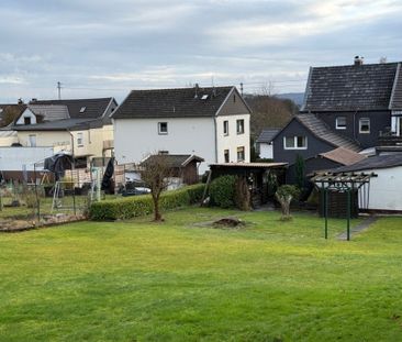KÖWI. THOMASBERG, schönes geräumiges freist. Einfam. Haus mit ca. 1... - Foto 1