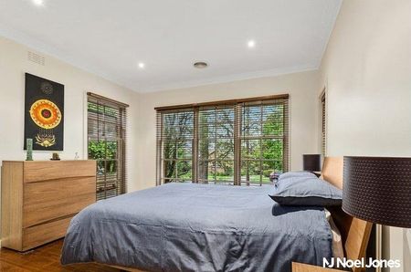 18 Cavalier Street, DONCASTER EAST - Photo 2