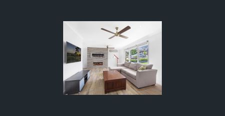 Family Home - Photo 2