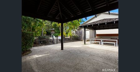 Modern Townhouse Living in a Secure Complex - Photo 5