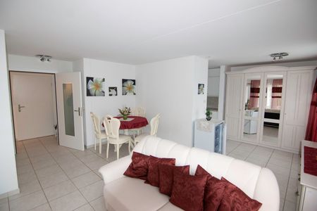 Moderne 2.5-Zimmer-Wohnung mit 30m2 Terrasse in Dielsdorf Zürich - Photo 4