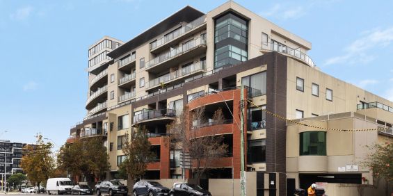 Living In St Kilda - Photo 3