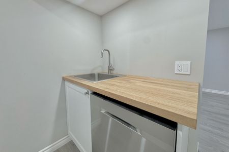 For Lease - 311 Piccadilly Street Unit# Lower, London East, Ontario - Photo 2