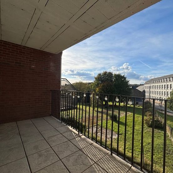 Appartement te huur - foto 1