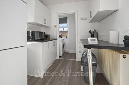 2 bedroom apartment to rent - Photo 5