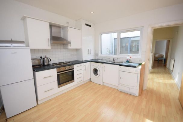 3 bedroom townhouse to rent - Photo 1